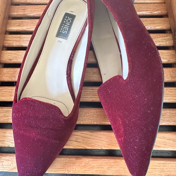 Jones New York Women's Burgundy Flats - Picture 5 of 5